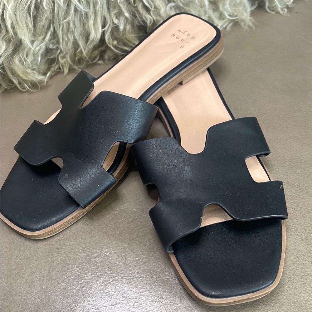 Women's Black Slide Sandals